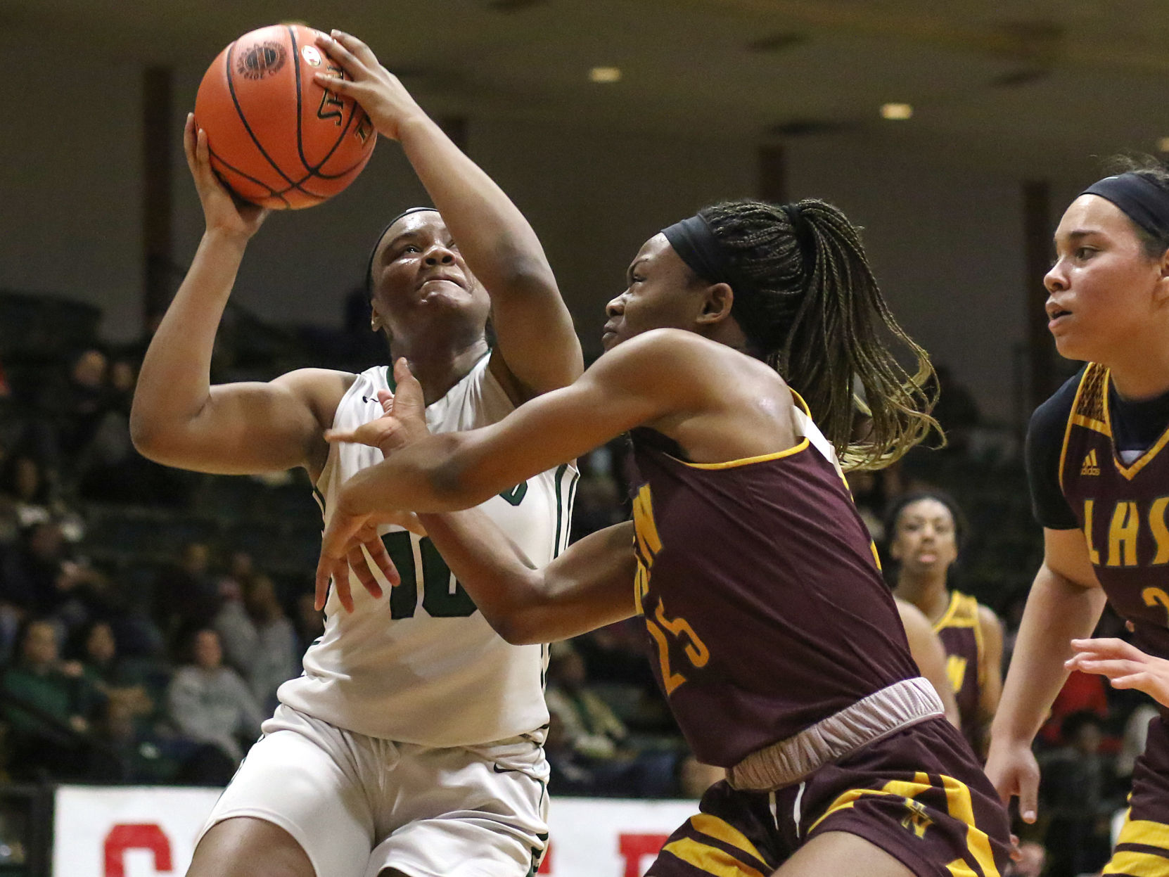 Lutheran North vs. Whitfield girls basketball